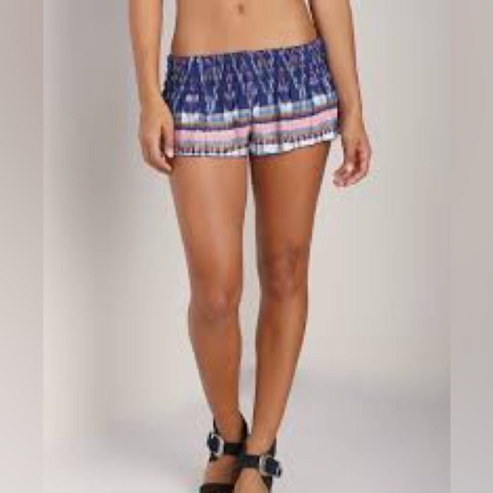 Indah Mika Ikat Shorts -black
